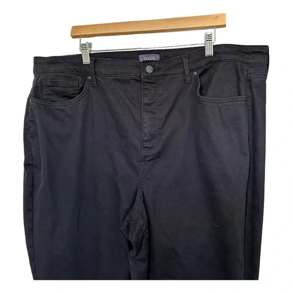 NYDJ Margot Girlfriend Black Jeans Cool Embrace Lift Tuck Rolled Cuffs Size 18W - Picture 7 of 13